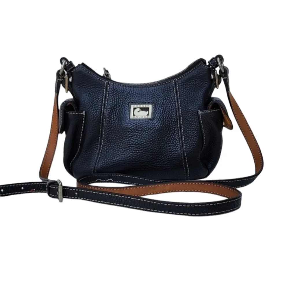 Dooney & Bourke Vintage Leather Bag  Crossbody Size Small‎
